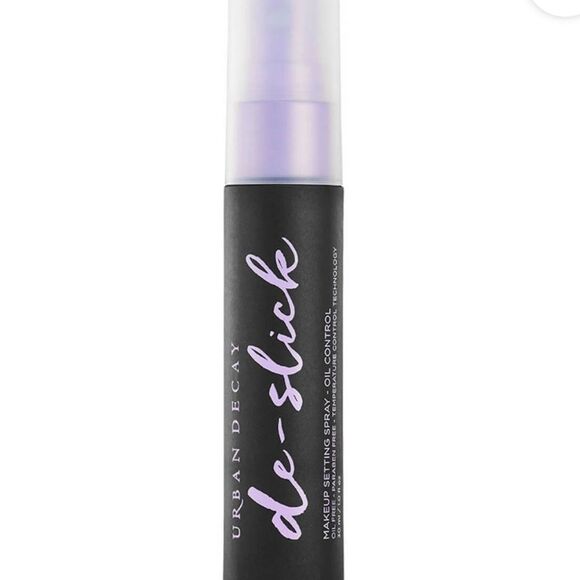 Urban Decay De-Slick Oil Control Makeup Setting Spray - Picture 2 of 4